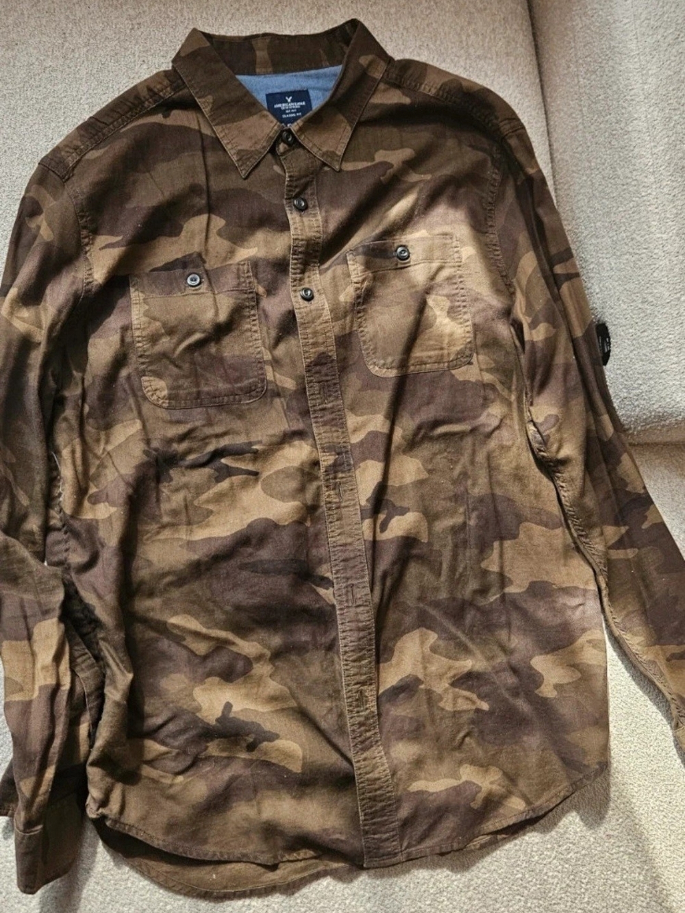 American Eagle Outfitters Classic Fit Shirt in Light Blue/Navy